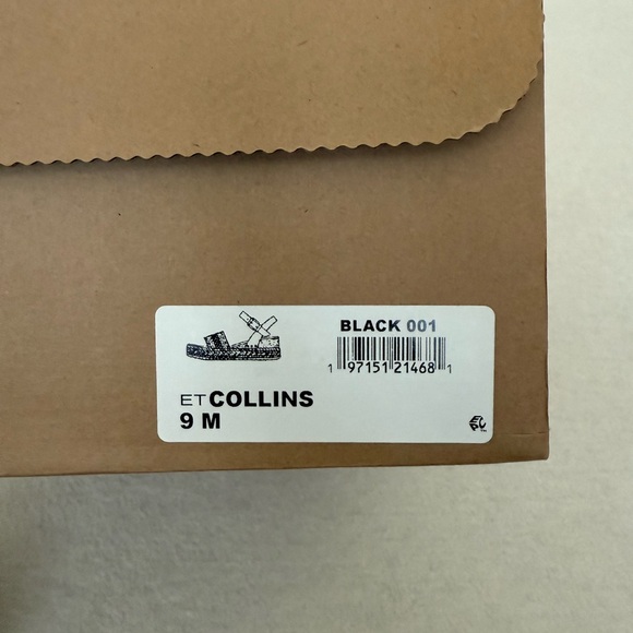 Women’s Earth Black and Tan Espadrille Sandals - Picture 7 of 7